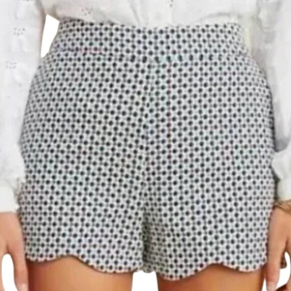 By Anthropologie Brown Navy Green Polka Dot Georgie Scallop Hem Shorts size 6 - Picture 1 of 12
